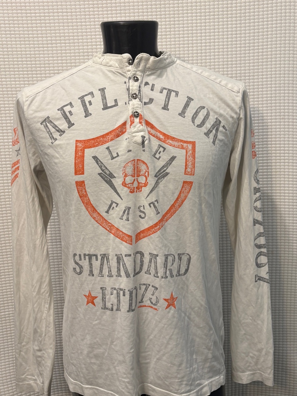 Affliction Live Fast Men’s L Henley Lost Souls 1973 Y2K Graphic Shirt